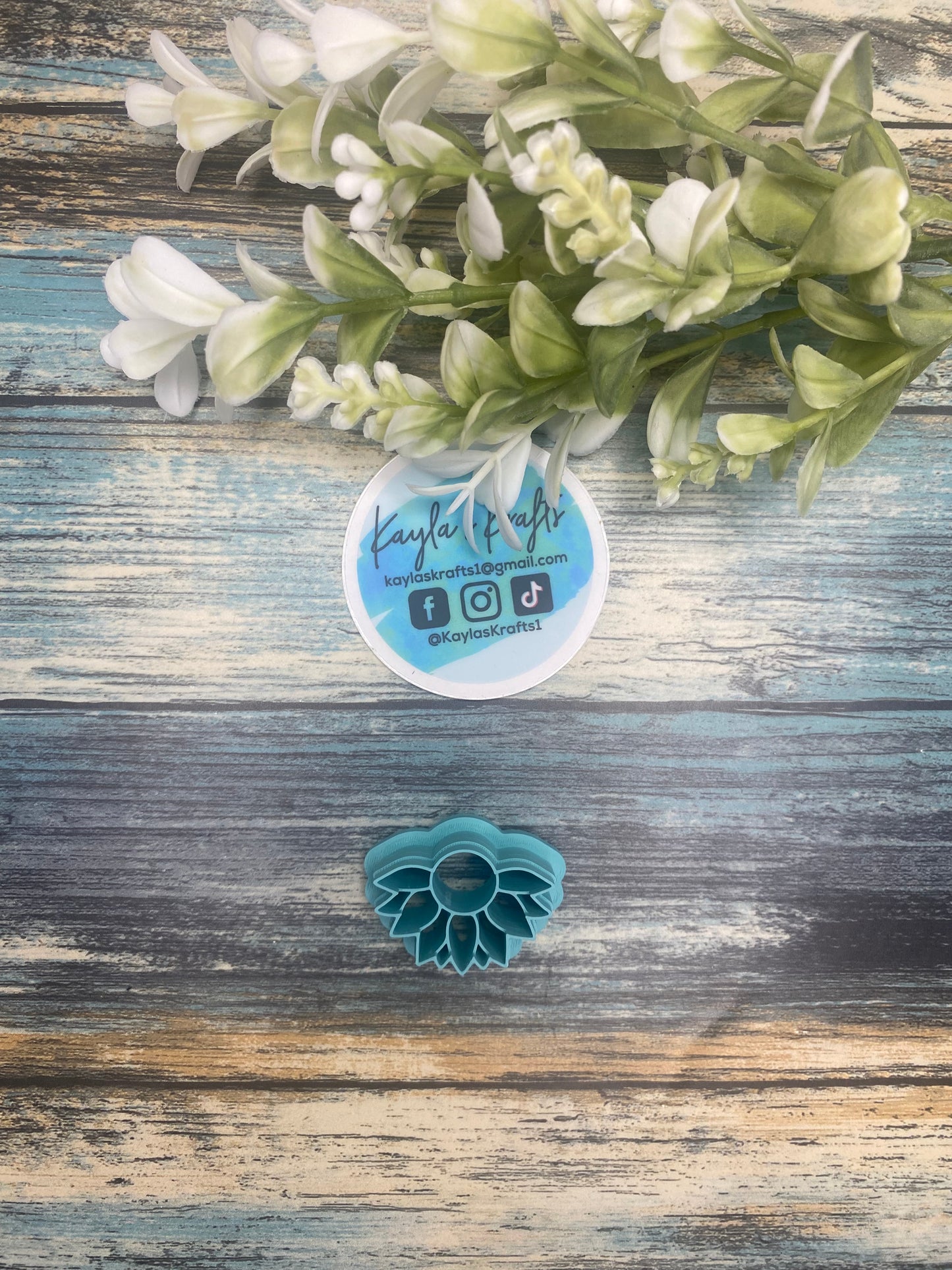 Half Sunflower Cutter
