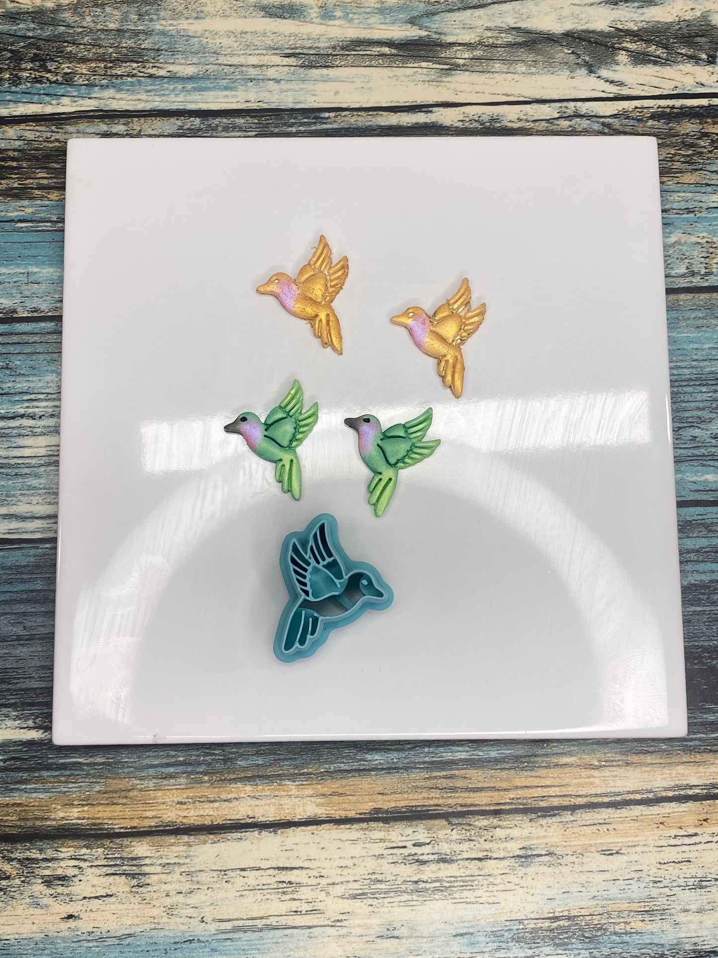Hummingbird Cutter